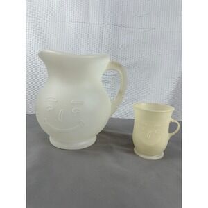 Vintage 1983 Kool AID Man 2‎ quart pitcher w/ 1 matching Cup. Used